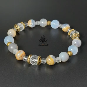 Браслет из натуральных камней: халцедон, горный хрусталь, лабрадор