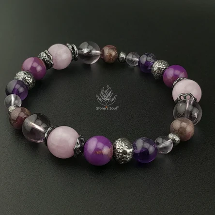 Браслет из натуральных камней: Кунцит, Аметист, Фосфосидерит, Аметист лавандовый, Турмалин радужный