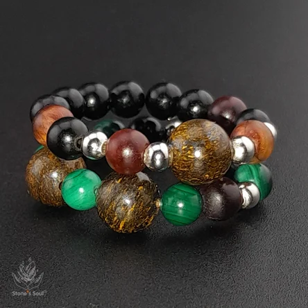 Колечки из натуральных камней: Гагат, Бронзит, Малахит, Бычий глаз