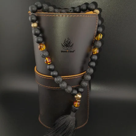 Чётки из натуральных камней: чёрный агат, лава вулканическая, янтарь