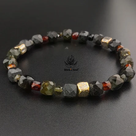 Браслет из натуральных камней: Нефрит,  Гранат гессонит, Жёлтый турмалин