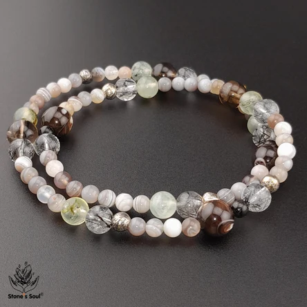Браслет из натуральных камней: Агат Ботсвана, Дымчатый кварц (раухтопаз), Перламутр, Пренит, Гиперстен, Турмалиновый кварц